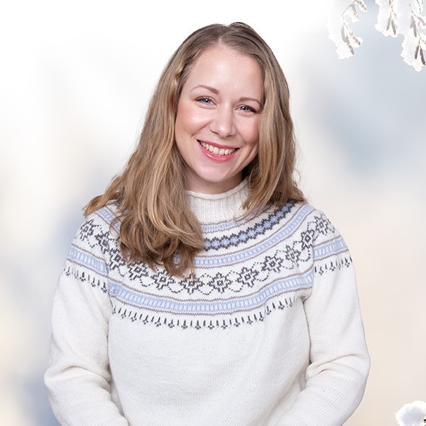 Strikkegenser Ingrid til dame - garnpakke i Bluum Soft Merino Ull