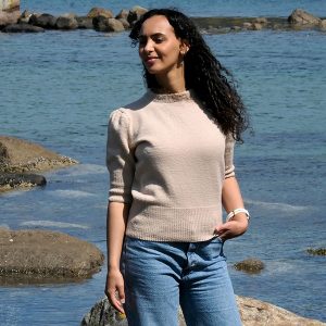 Strikkegenser NOVI til dame - garnpakke i Bluum Soft Merino Ull