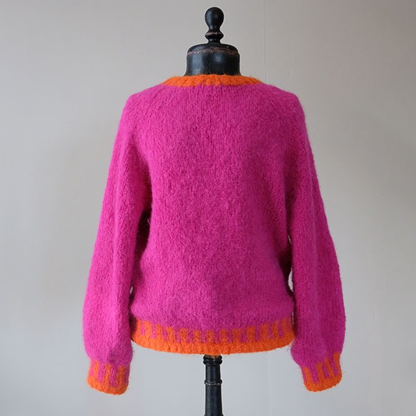 Strikkegenser Strå til dame - garnpakke fra Bluum i Fnugg