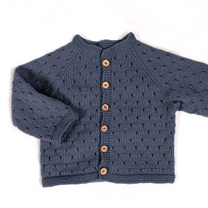 Strikkejakke Madicken - garnpakke i Bluum Soft Merino Ull
