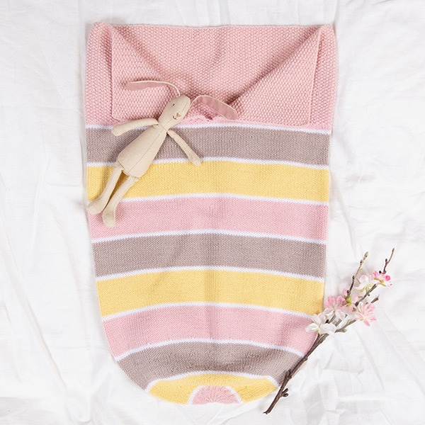 Strikk Kosepose Sukkerspinn - garnpakke i Bluum Soft Merino Ull