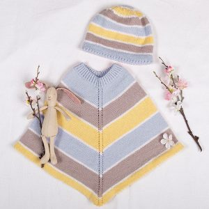 Strikk Poncho med lue Sukkerspinn - garnpakke i Bluum Soft Merino Ull