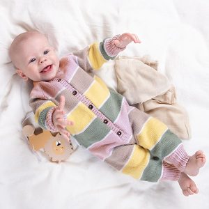 Strikkedress Sukkerspinn med raglan - garnpakke i Bluum Soft Merino Ull