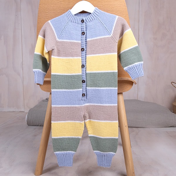Strikkedress Sukkerspinn med raglan - garnpakke i Bluum Soft Merino Ull