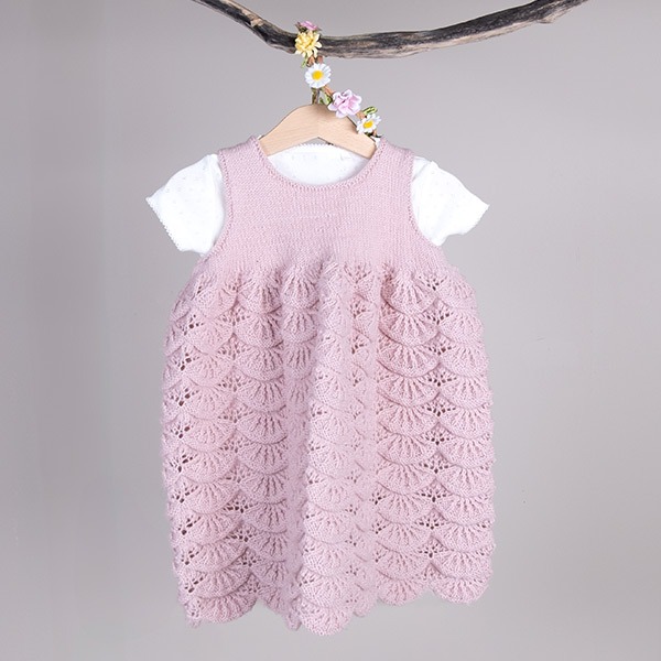 Strikkekjole Bølge - garnpakke i Bluum Pure Eco Baby Ull