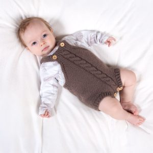 Strikkeromper Kamelia m/seler - garnpakke fra Bluum i Sunset in Sahara