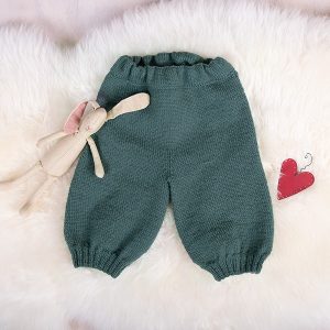Strikkesett Julevest 5 frg m/nikkers og nisselue - garnpakke i Bluum Soft Merino Ull