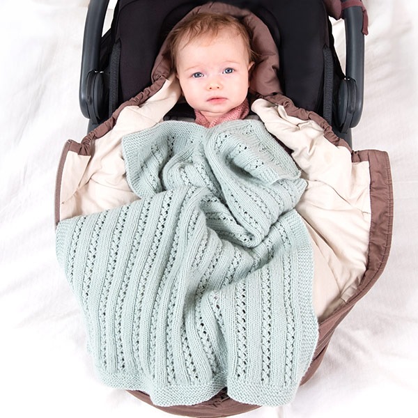 Strikk Vognteppe Ida - garnpakke i Bluum Soft Merino Ull