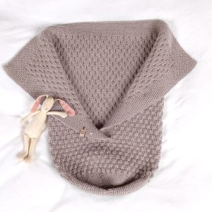 Strikk Kosepose Hompetitten - garnpakke i Bluum Pure Eco Baby Wool