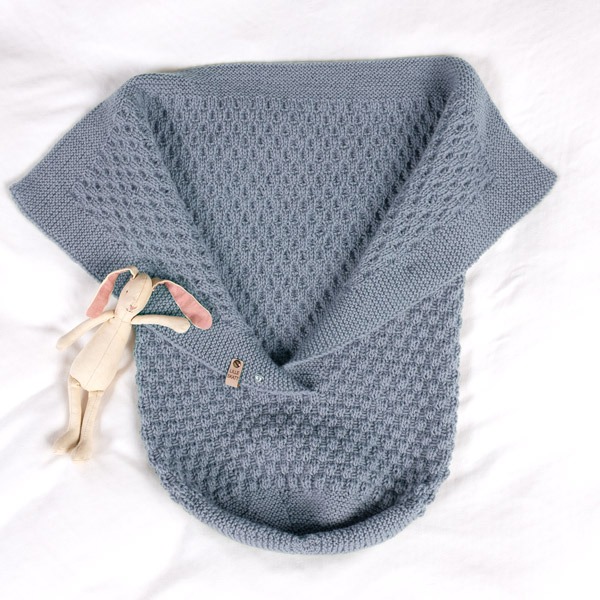 Strikk Kosepose Hompetitten - garnpakke i Bluum Pure Eco Baby Wool