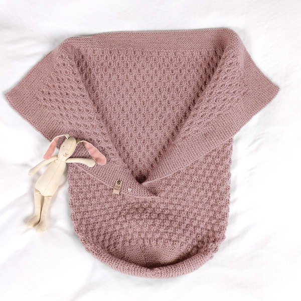 Strikk Kosepose Hompetitten - garnpakke i Bluum Pure Eco Baby Wool