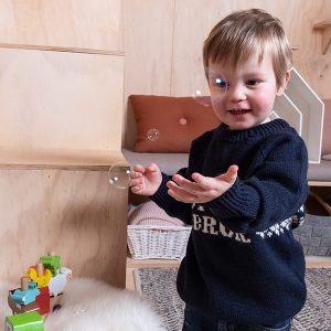 Strikkegenser Storebror - garnpakke i Bluum Pure Eco Baby Wool