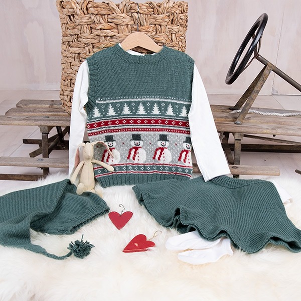 Strikkesett Julevest 5 frg m/skjørt og nisselue - garnpakke i Bluum Soft Merino Ull