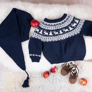 Strikkegenser Vinternatt m/nisselue - garnpakke i Bluum Pure Eco Baby Wool