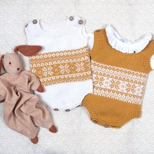 Strikkebodyer Stjerne 2 stk - garnpakke i Bluum Pure Eco Baby Wool