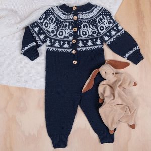 Strikkedress Traktor - garnpakke i Bluum Pure Eco Wool