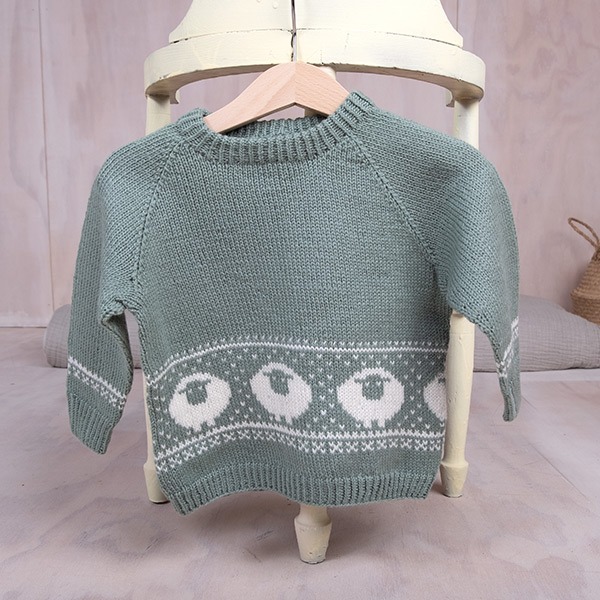 Bluum-strikkegenser-Billeb-4-1.jpeg Strikkegenser Billebæ - garnpakke i Bluum Pure Eco Baby Wool