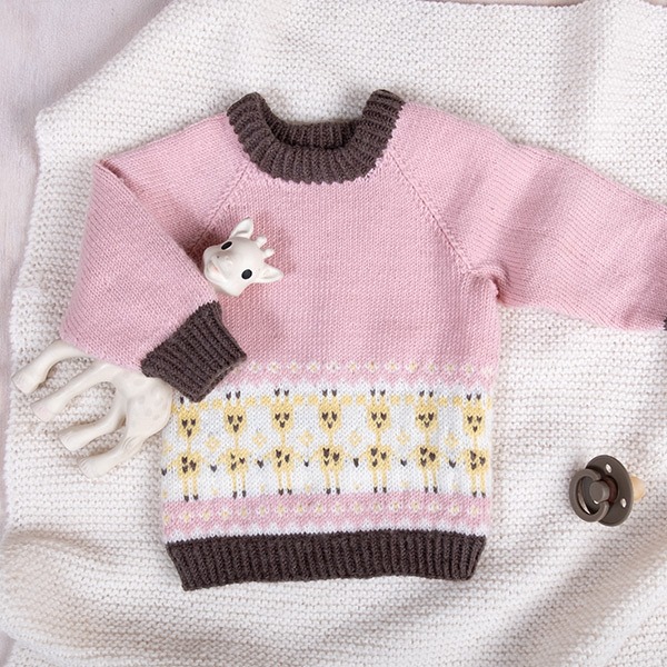 Strikkegenser Sjiraffer på rad og rekke - garnpakke i Bluum Soft Merino Ull