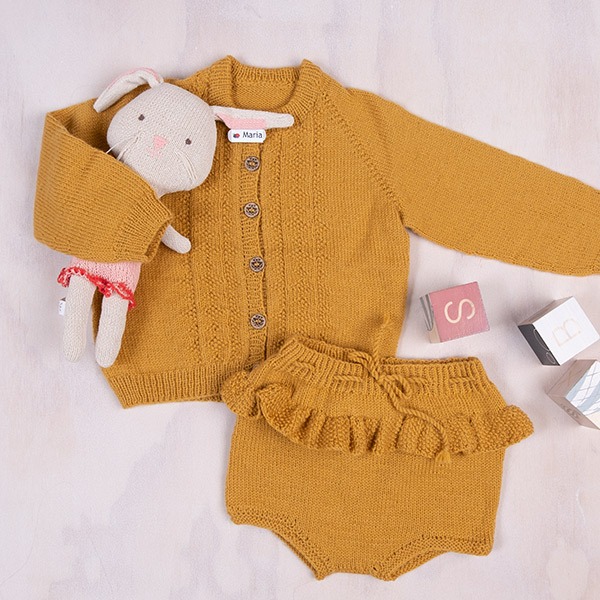 Strikkejakke Hardanger og bloomer - garnpakke i Bluum Pure Eco Baby Wool
