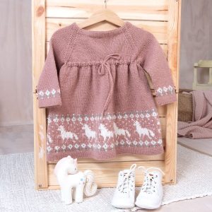 Strikkekjole Enhjørning - garnpakke i Bluum Pure Eco Baby Wool