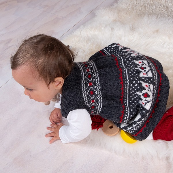 Strikkekjole - Kronestakken med nisselue i Buum Pure Eco Baby Wool