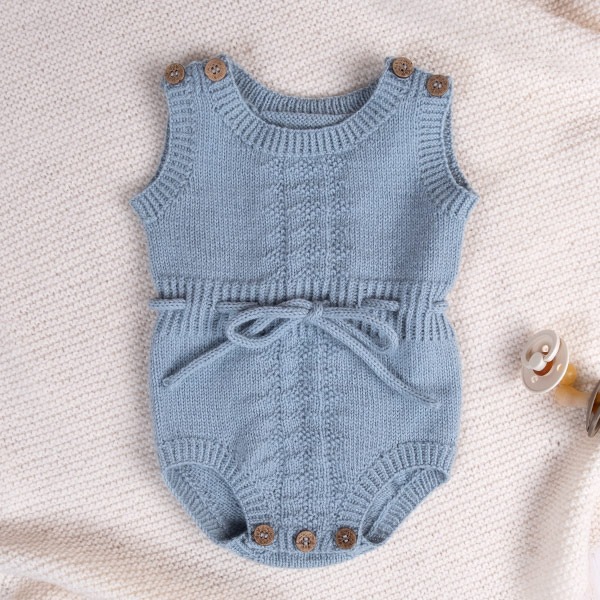 Strikkeromper Hardanger med bånd 2 stk - garnpakke i Bluum Pure Eco Baby Wool
