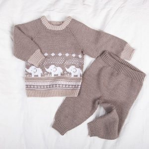 Strikkesett Elefantene bader - garnpakke i Bluum Soft Merino Ull