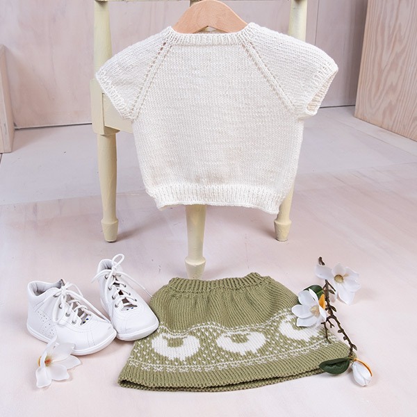 Strikkeskjørt Billebæ med topp - garnpakke i Bluum Pure Eco Baby Wool