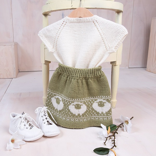 Strikkeskjørt Billebæ med topp - garnpakke i Bluum Pure Eco Baby Wool