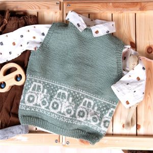 Strikkevest Traktor - garnpakke i Bluum Pure Eco Wool