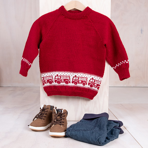 Strikkegenser Brannbil - garnpakke i Bluum Pure Eco Baby Wool