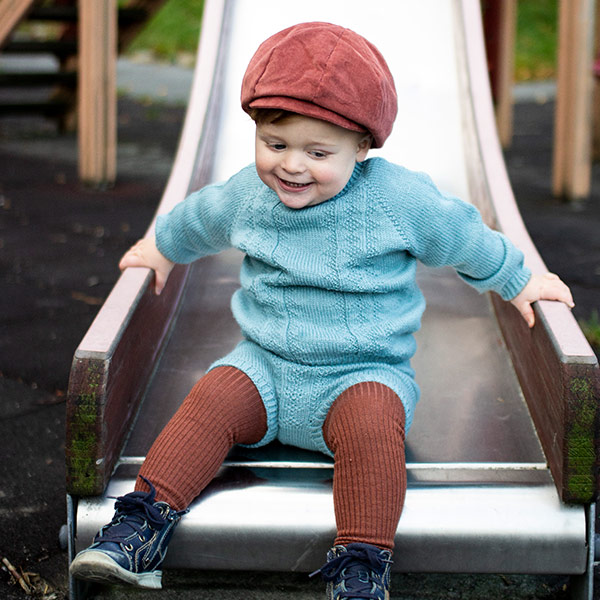 Strikkesett Hardanger genser og bloomer - garnpakke i Bluum Pure Eco Baby Wool