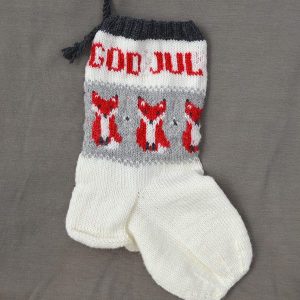 Strikk Nisselue og Julestrømpe Rev - garnpakke i Bluum Pure Eco Baby Wool