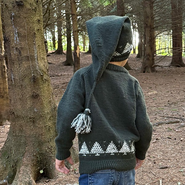 Strikkegenser Juletre m/nisselue - garnpakke i Bluum Soft Merino UlL