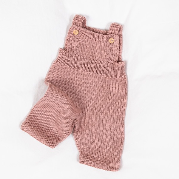 Strikkesett Rille m/bukse og kyse - garnpakke i Bluum Pure Eco Baby Wool
