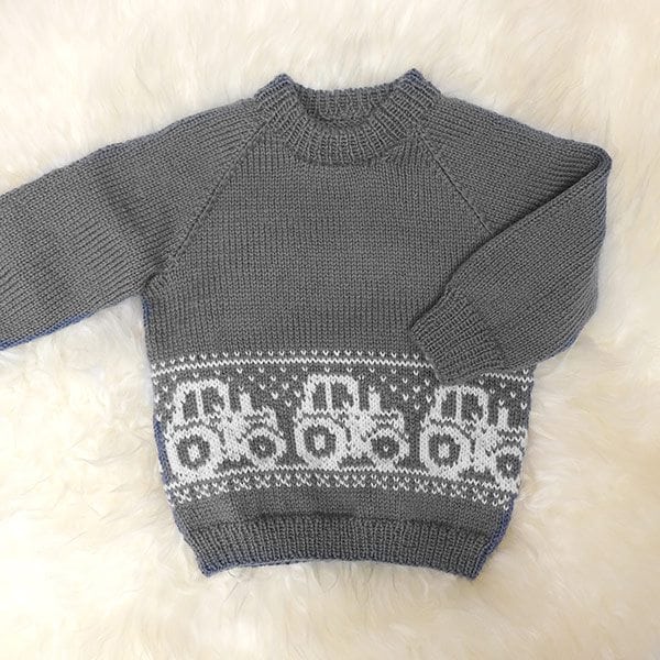 Strikkegenser Traktor - garnpakke i Bluum Pure Eco Baby Wool