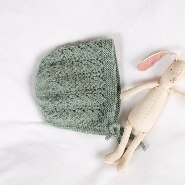 Strikk Babykjole Hjerteløv m/body og lue - garnpakke i Bluum Soft Merino Ull