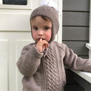 Strikkegenser Flette m/lue - garnpakke i Bluum Pure Eco Baby Wool