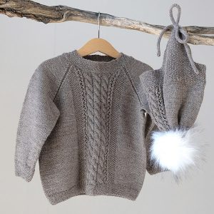 Strikkegenser Flette m/lue - garnpakke i Bluum Pure Eco Baby Wool