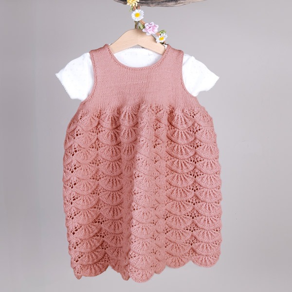 Strikkekjole Bølge - garnpakke i Bluum Soft Merino Ull