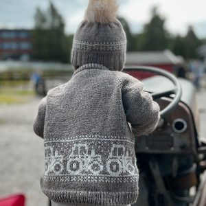 Strikkesett Traktor genser og lue - garnpakke i Bluum Pure Eco Baby Wool