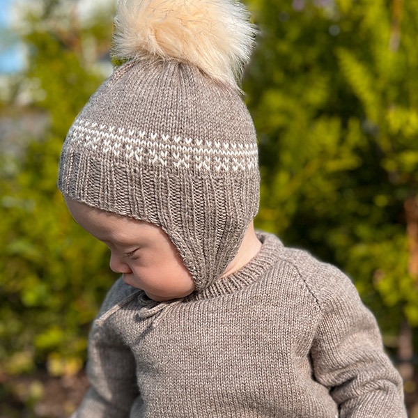 Strikkesett Traktor genser og lue - garnpakke i Bluum Pure Eco Baby Wool