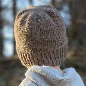 Bluum strikk - Lue Vårvibber i Bluum Fluffy Alpaca - gratis strikkeoppskrift