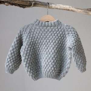 Strikkegenser Hompetitten m/lue - garnpakke i Bluum Pure Eco Baby Wool