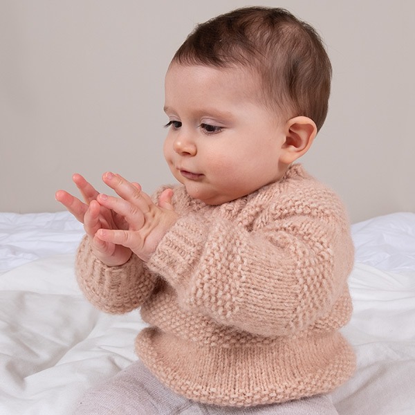 Strikkegenser Lille Spire - garnpakke i Bluum Fluffy Alpaca