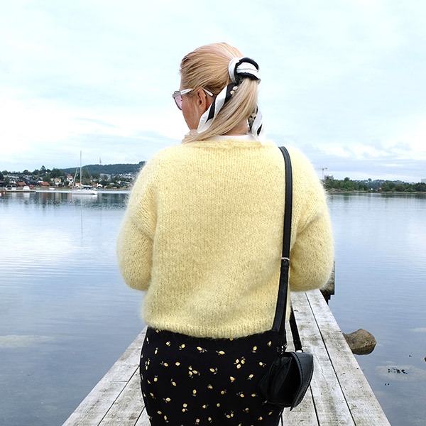 Strikkejakke Julia til dame - garnpakke fra Bluum i Fnugg