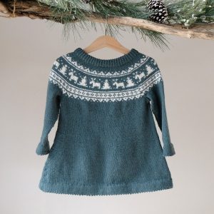 Strikkekjole Vinternatt - garnpakke i Bluum Pure Eco Baby Wool
