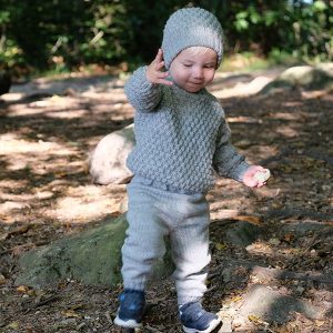 Strikkesett Hompetitten m/genser, bukse og lue - garnpakke i Bluum Pure Eco Baby Wool