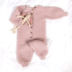 Strikkedress Hompetitten - garnpakke i Bluum Pure Eco Baby Wool