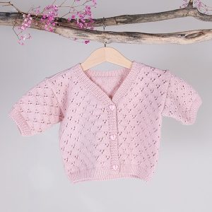 Strikkejakke Viola til barn - garnpakke i Bluum Soft Merino Ull